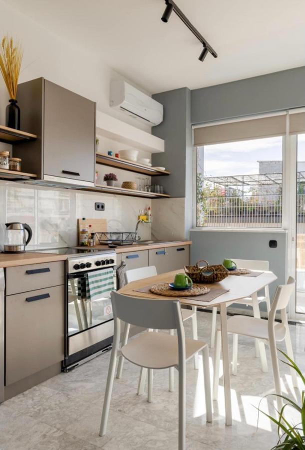 Loft With Private Parking Apartment Athens Exterior photo
