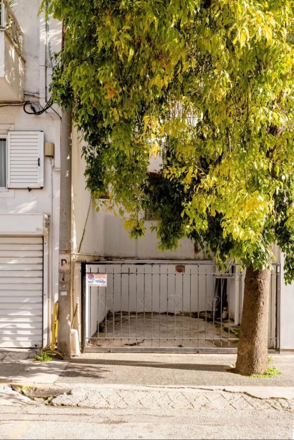 Loft With Private Parking Apartment Athens Exterior photo